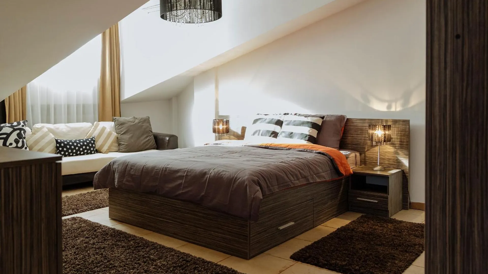 Amazing City Views - Charming Penthouse & Aparment Bucareste Apartamento