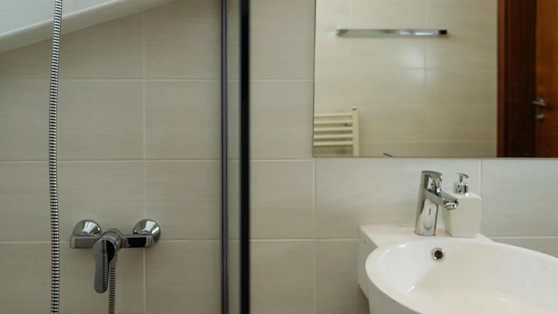 Apartamento Amazing City Views - Charming Penthouse & Aparment Bucareste Roménia