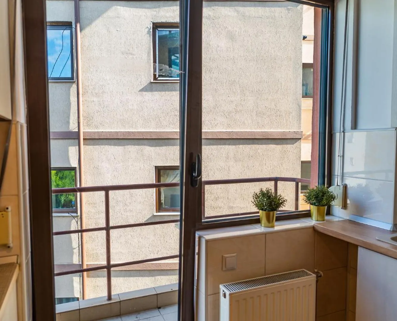 Apartamento Amazing City Views - Charming Penthouse & Aparment Bucareste