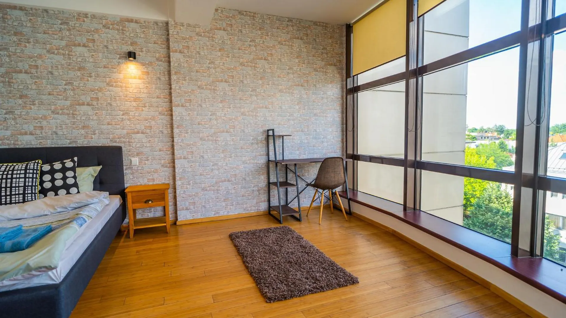 Apartamento Amazing City Views - Charming Penthouse & Aparment Bucareste